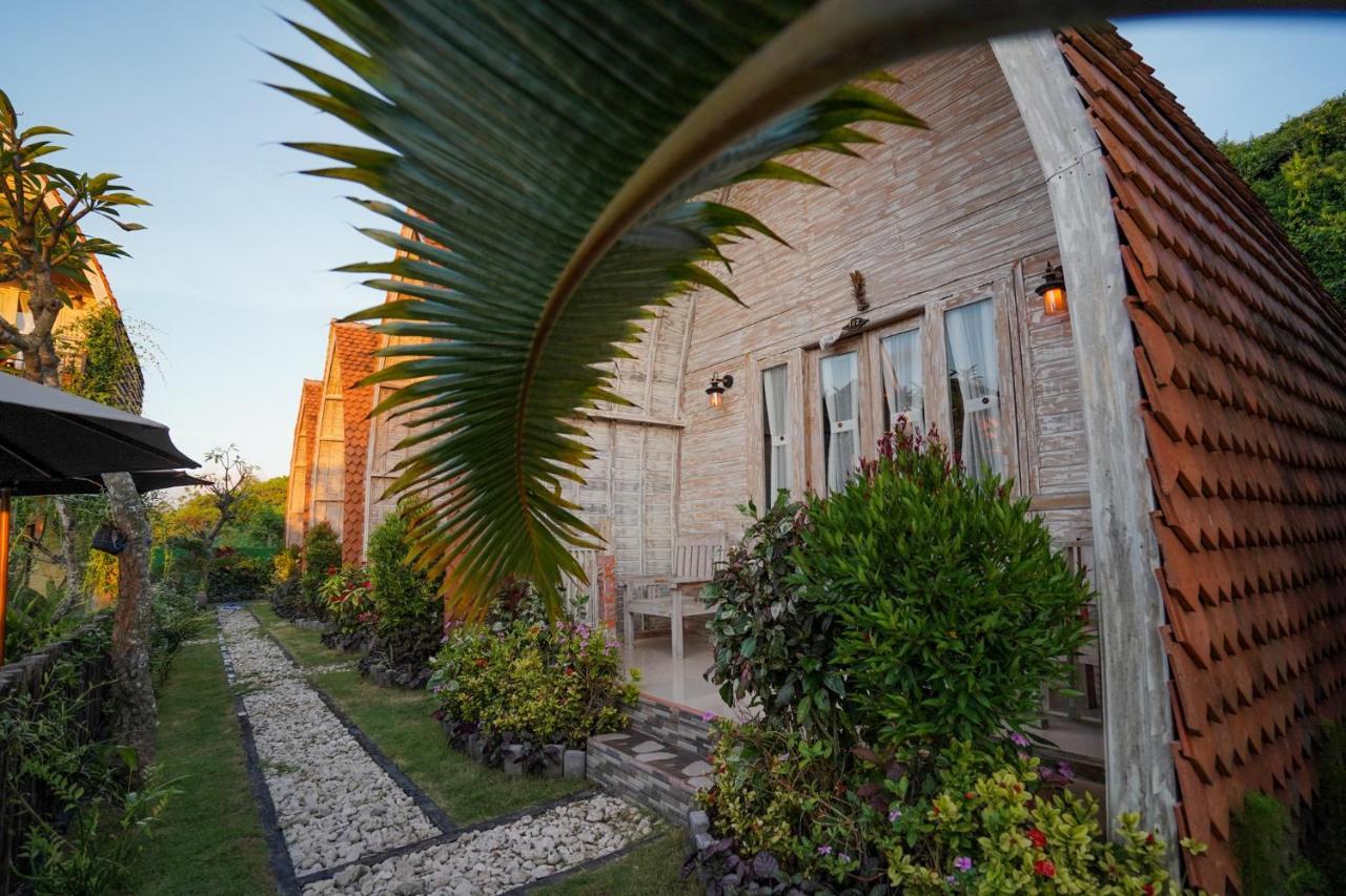 Unicorn Bungalow Batununggul Esterno foto